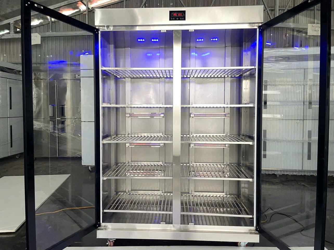 Tủ sấy 2 cánh kính 1 lớp - Tủ sấy bát khay Wincoold